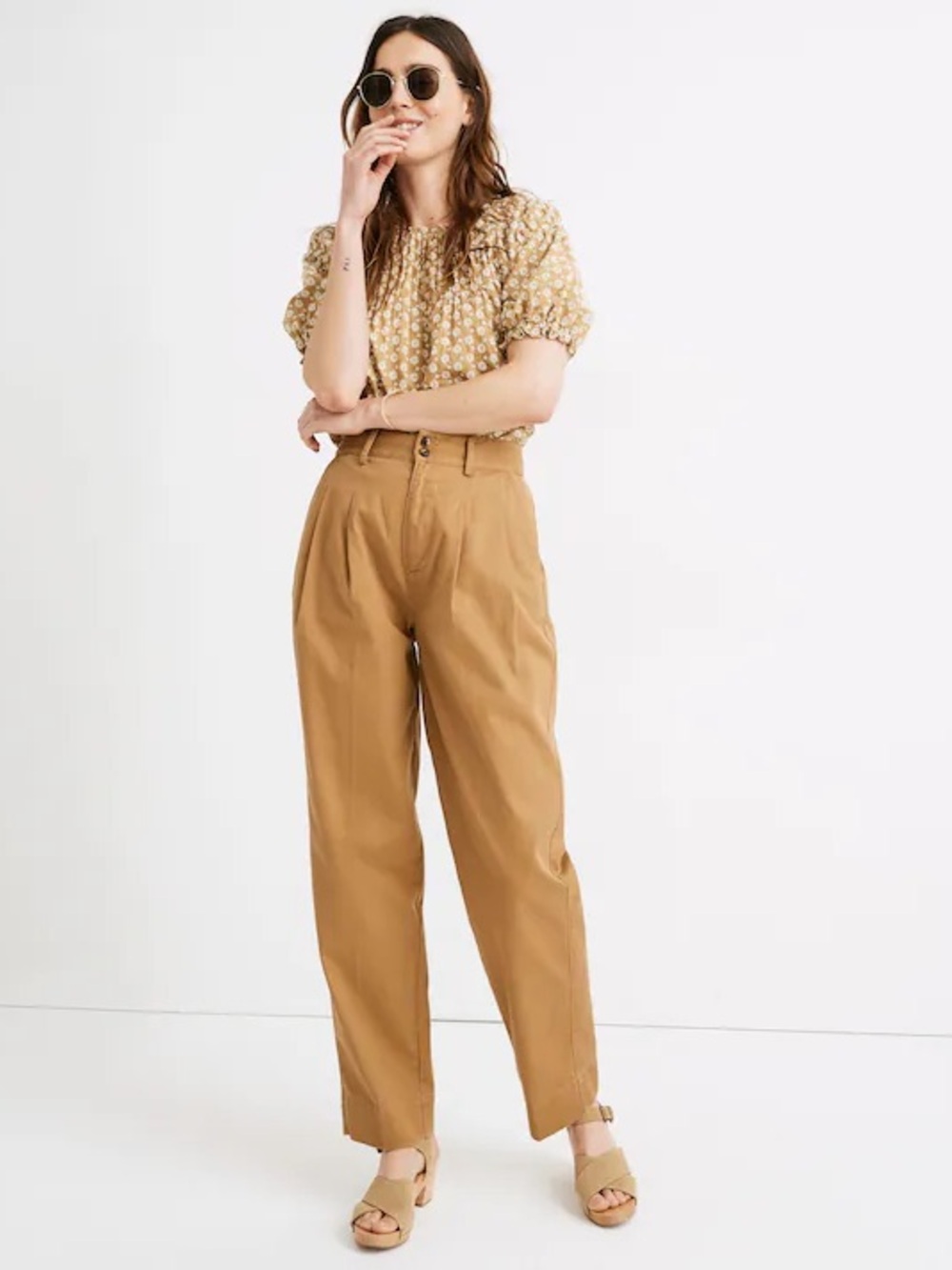 Madewell Pleated Taper Wide-Leg Pants in Distant Sand EUC Size 00
